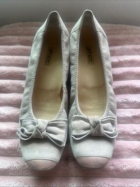 Paul Green Suede Bow Ballet Flats in Light Taupe